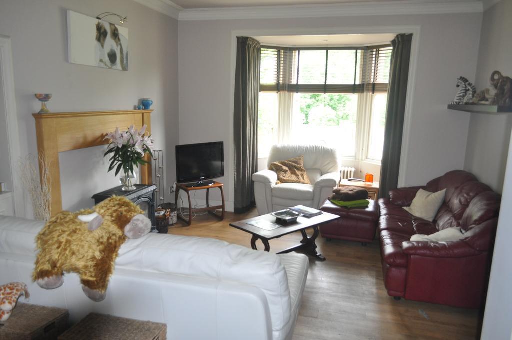 Airlie House Self Catering Villa Strathyre Kamer foto
